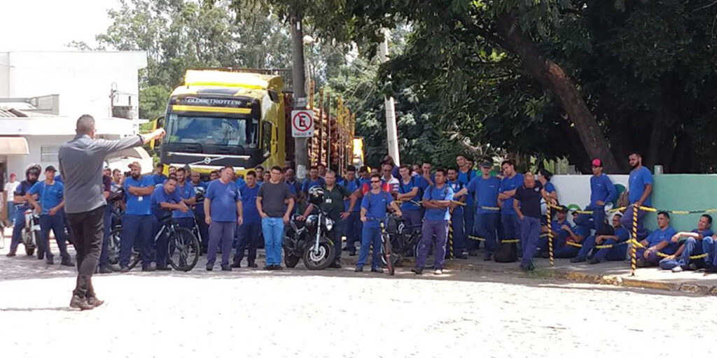 Sindicato começa dois meses antes da data-base a ouvir os trabalhadores e espera a participação de todos em 2021 (foto feita antes da quarentena)